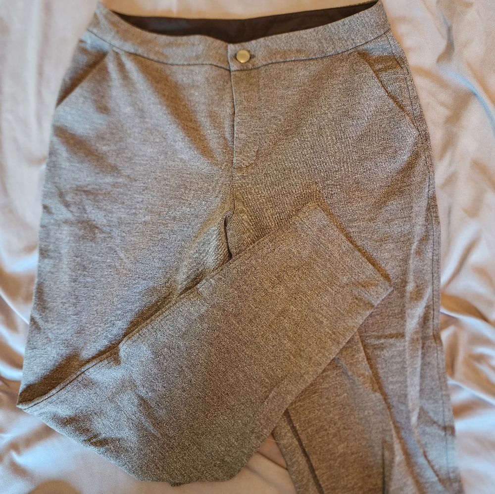 Lululemon city trek trouser